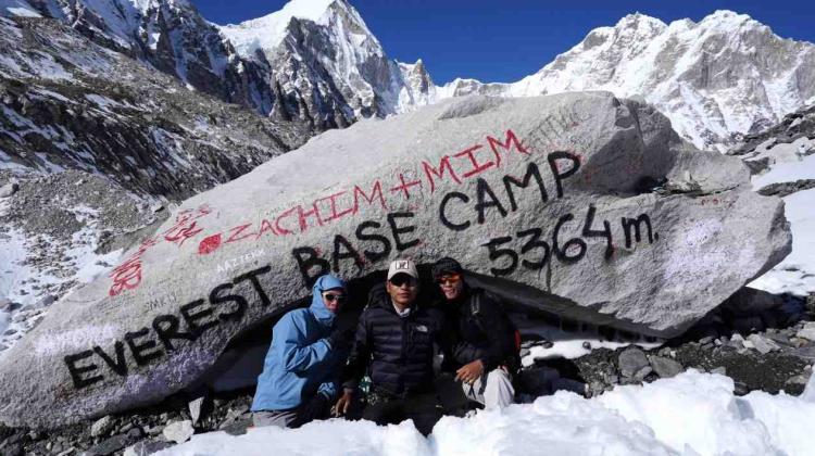 everest base camp